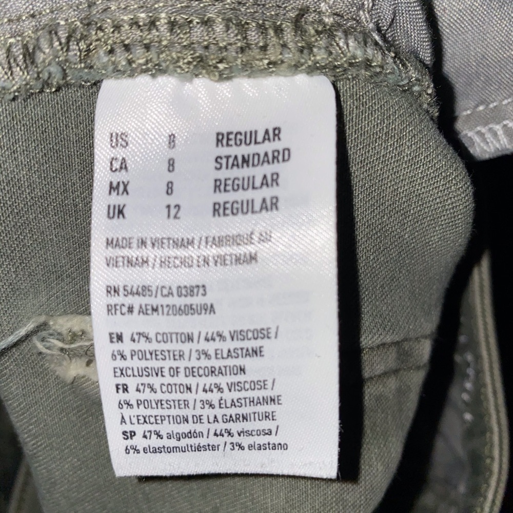 American Eagle Green Ripped Jeggings - Picture 3 of 5